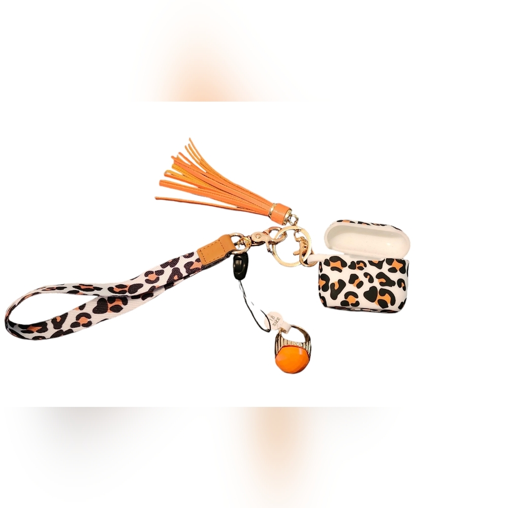 Ear Pod Keychain and Ring Bundle